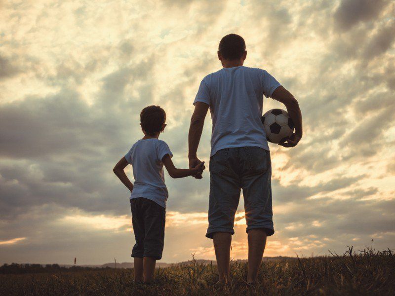 Cuestionar la masculinidad para ser un padre diferente
