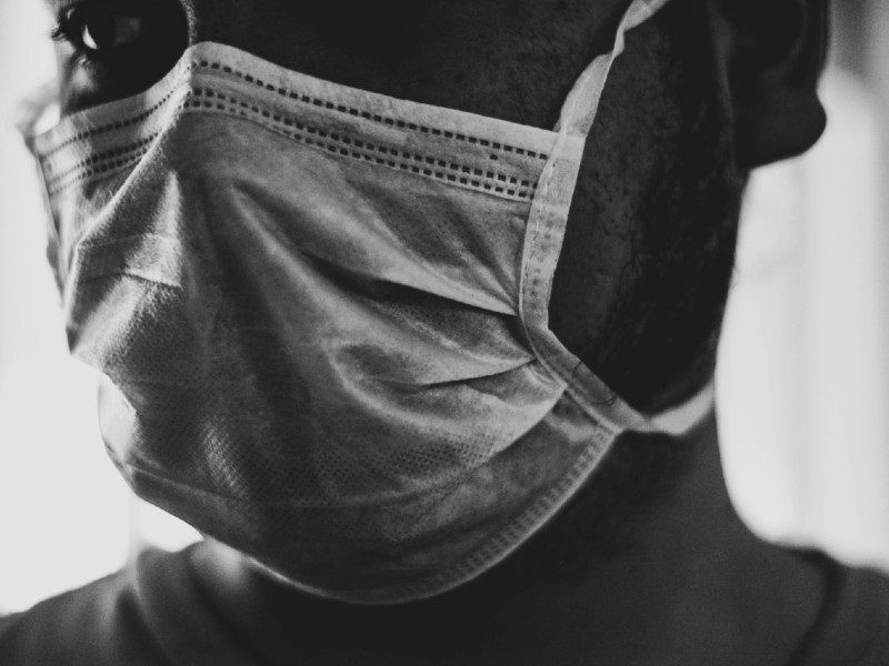 Masculinidad tóxica pone a hombres en más riesgo ante COVID-19