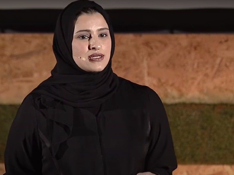 10 datos de la mujer que lidera la misión a Marte de Emiratos Árabes