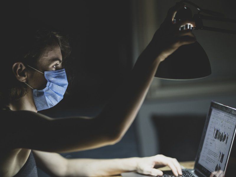 Mexicanas que recuperaron empleos en la pandemia arrancan 2021 en la informalidad