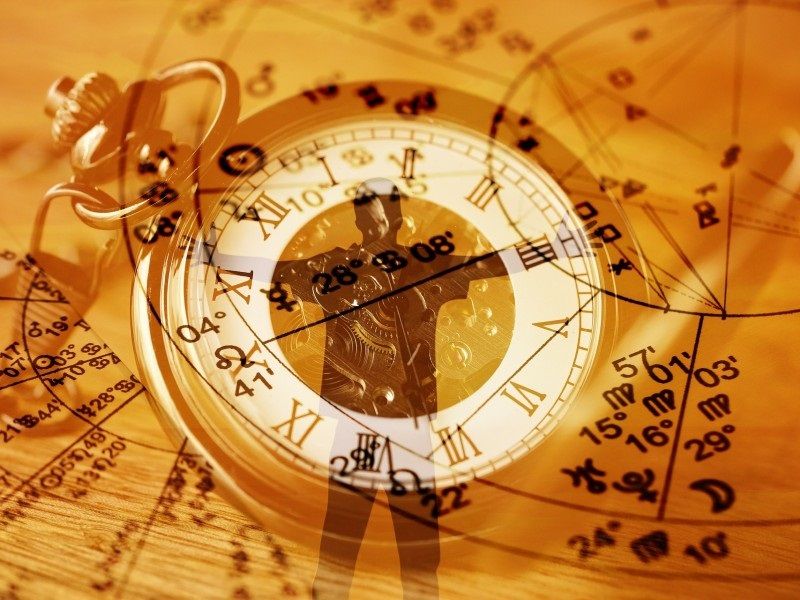 La generación millennial en Francia acude a la astrología ante un mundo incierto