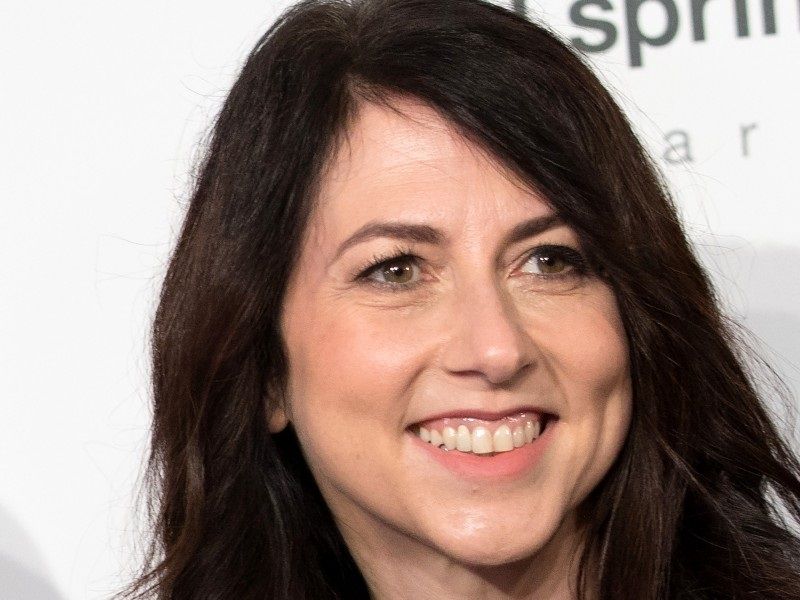 MacKenzie Scott donó 6,000 mdd en 2020 y también cambió las reglas de la filantropía