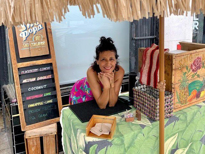 Fue asistente de Salma Hayek; hoy la NFL le autoriza vender raspados en el Super Bowl