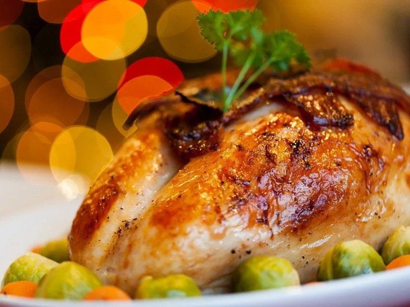 Llega el fin de año y la comida irresistible: Cómo disfrutarla sin dañar tu salud