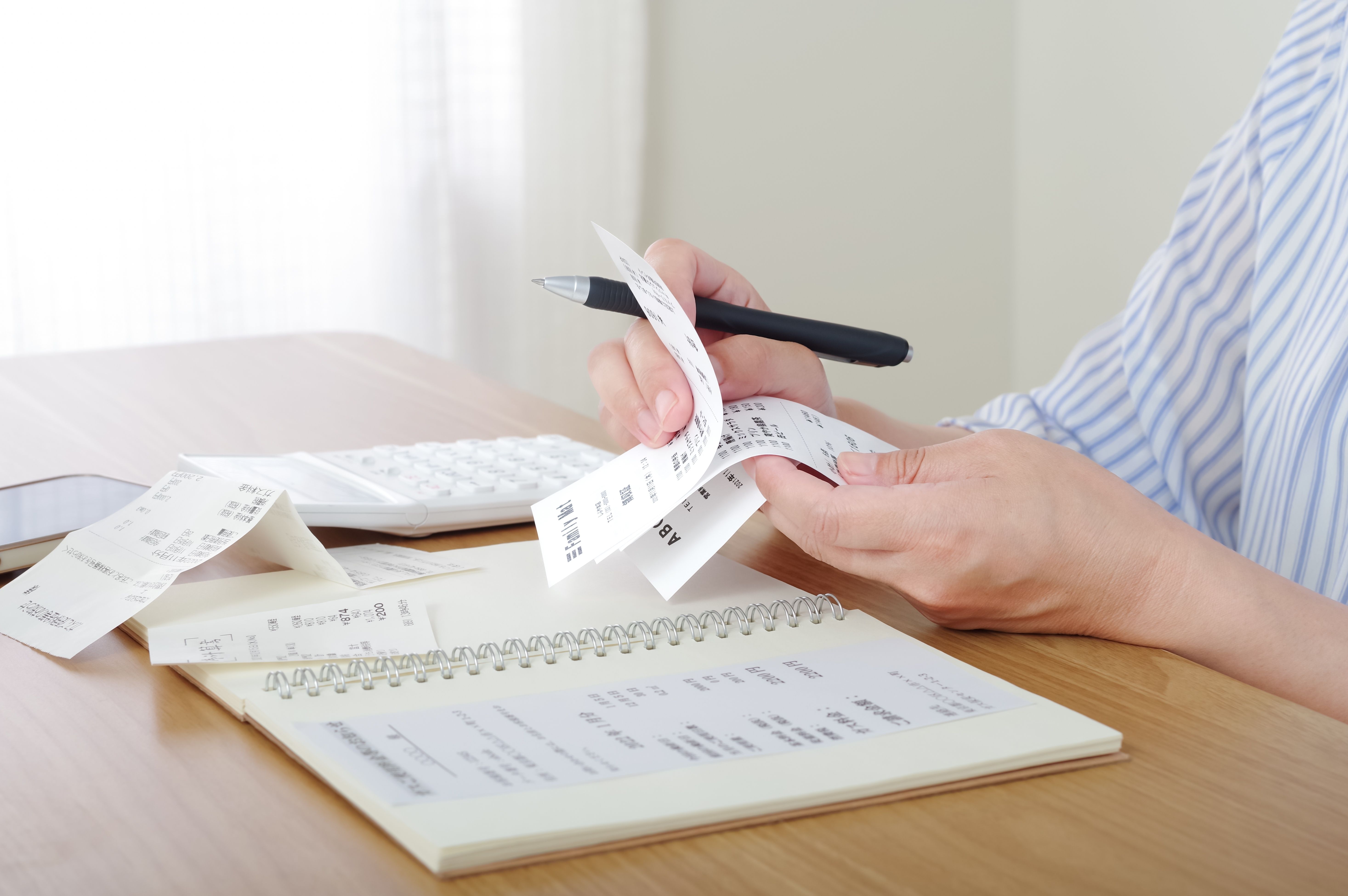 El 42% de mujeres gana apenas un salario mínimo